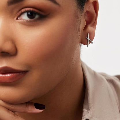 Élégance Croisée en Argent Femmes Parfaites