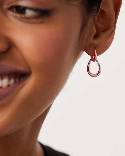 Goutte Élégante en Or Rose Femmes Parfaites