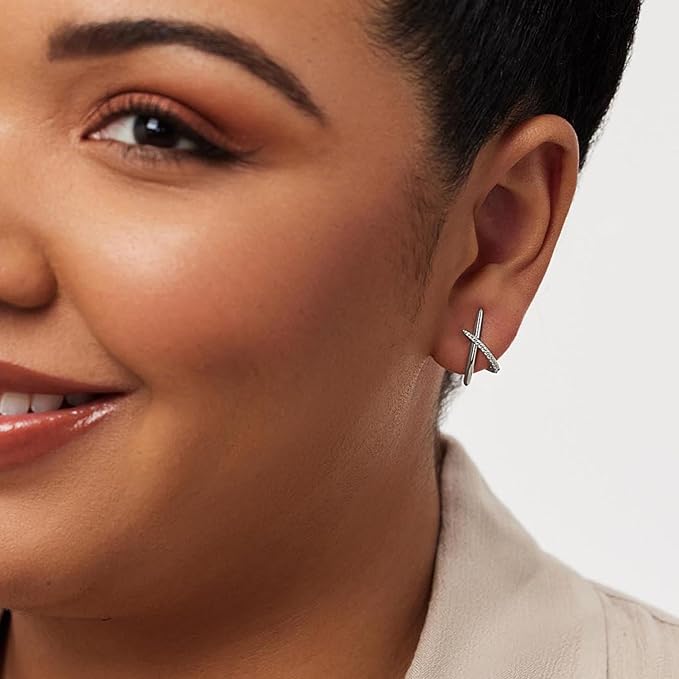 Élégance Croisée en Argent Femmes Parfaites