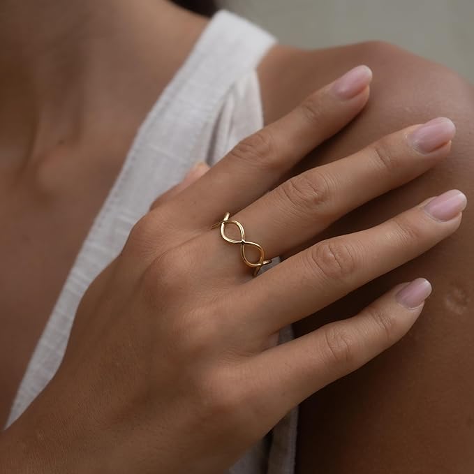 Élégance Infinity Or Femmes Parfaites