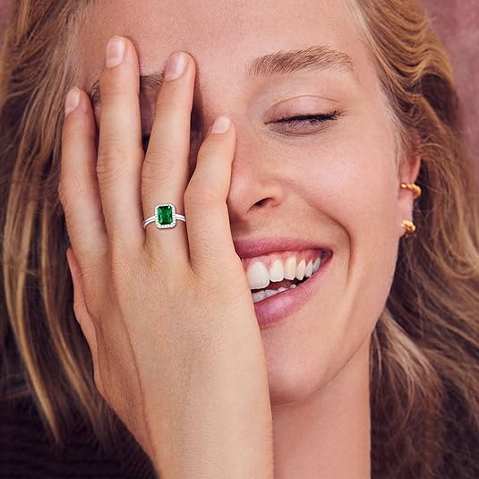Bague tendance cristal vert Femmes Parfaites
