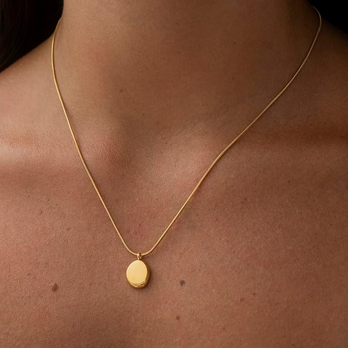 Médaillon Doré Femmes Parfaites