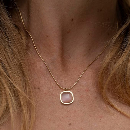 Élégance Rose Femmes Parfaites