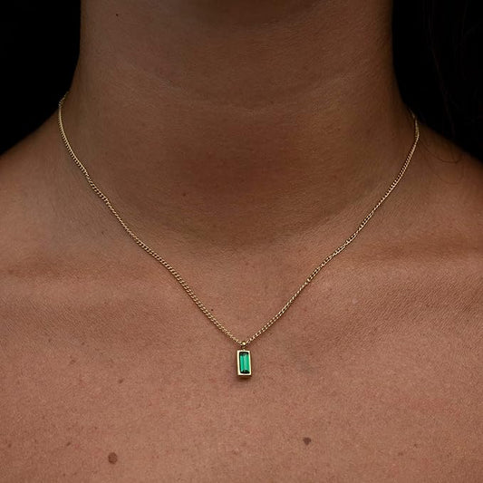 Collier Émeraude Doré Femmes Parfaites