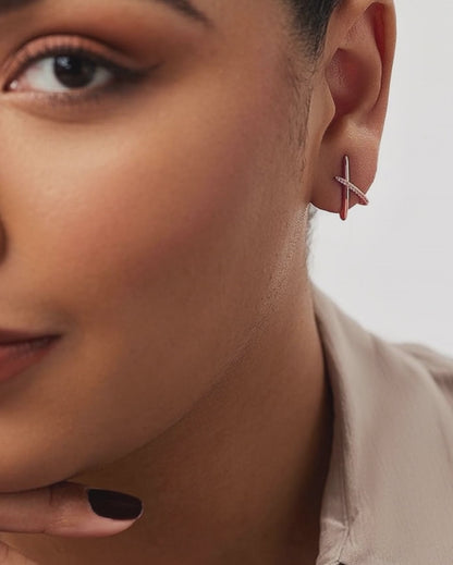 Élégance Croisée en Or Rose